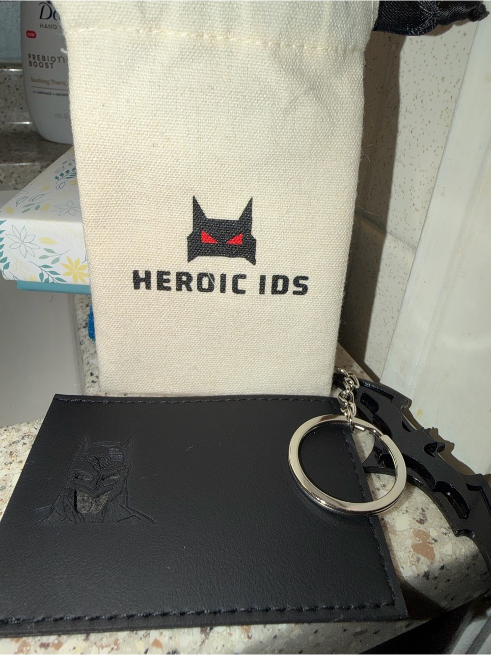 Heroic IDs Batman ID Wallet Card Holder Bat Keychain Gift Set Black
